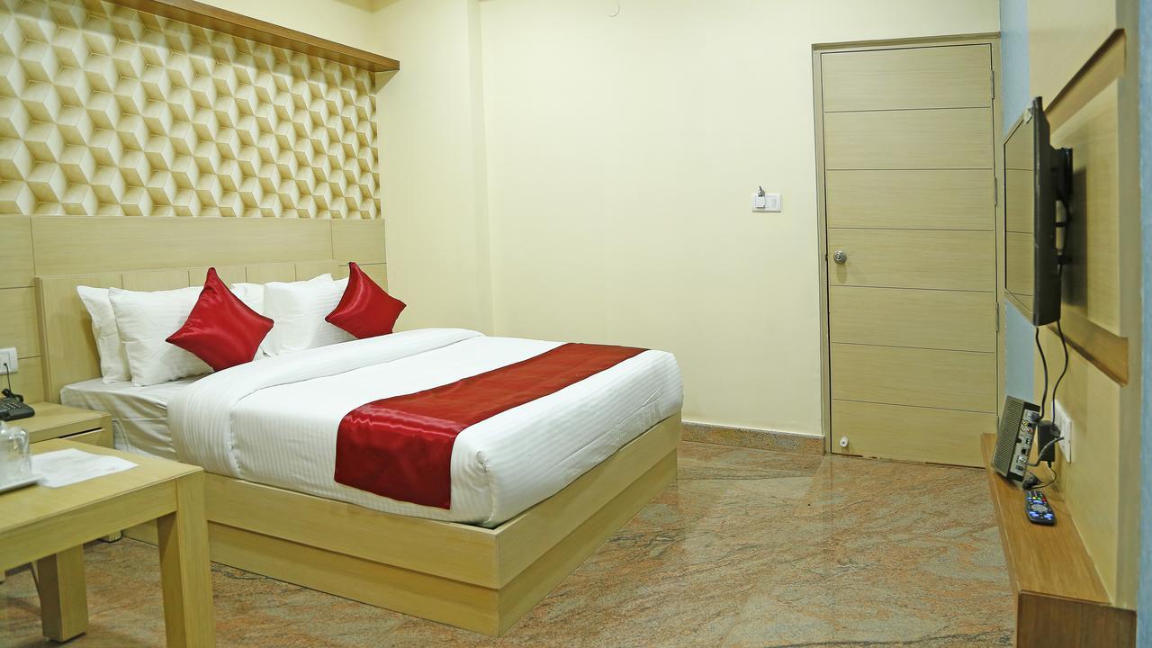Shoba Elite Hotel Bangalore Exterior photo